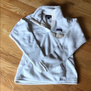 Cream/white Patagonia fleece